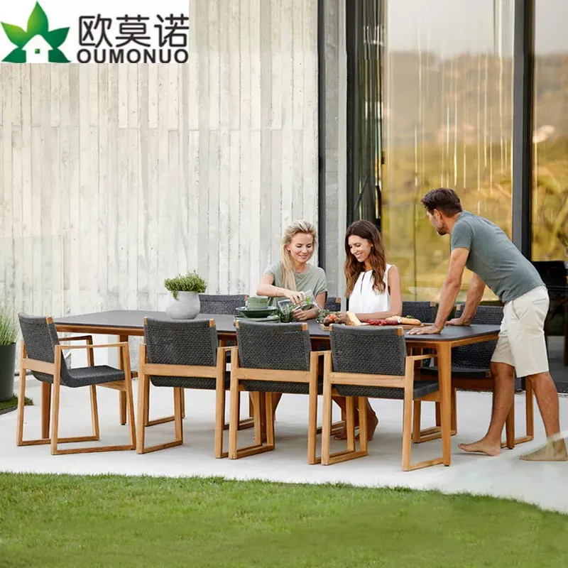 Outdoor Furniture Dining Set - طقم طعام خارجي من الروطان والخشب